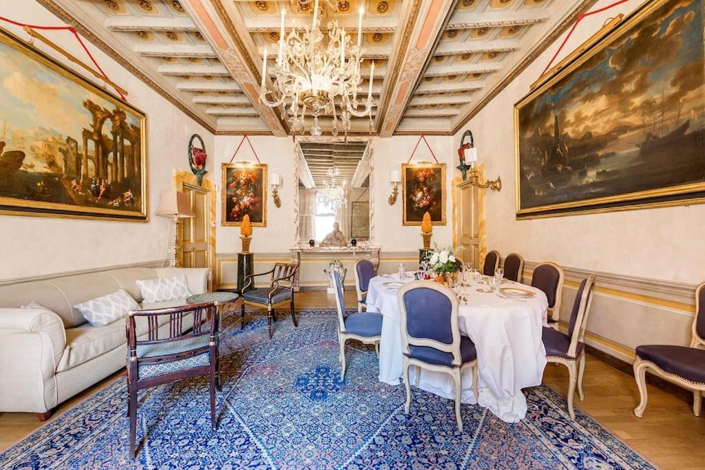 Piazza Navona Historical Palace Appartement Rome